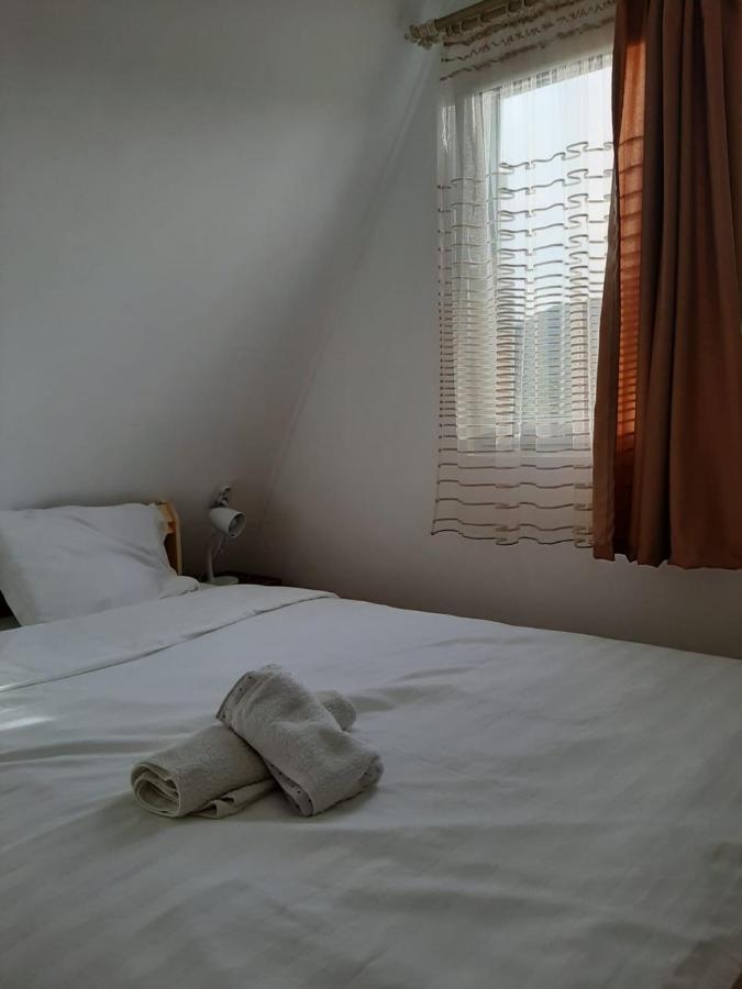 Cabana din livada Pucioasa Esterno foto