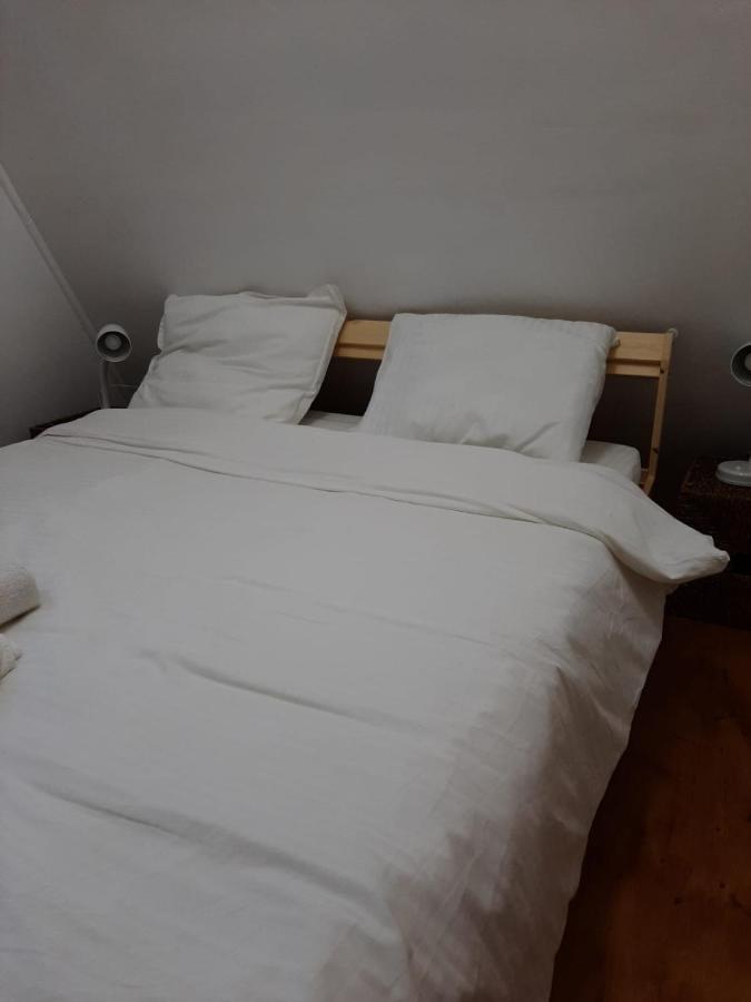 Cabana din livada Pucioasa Esterno foto