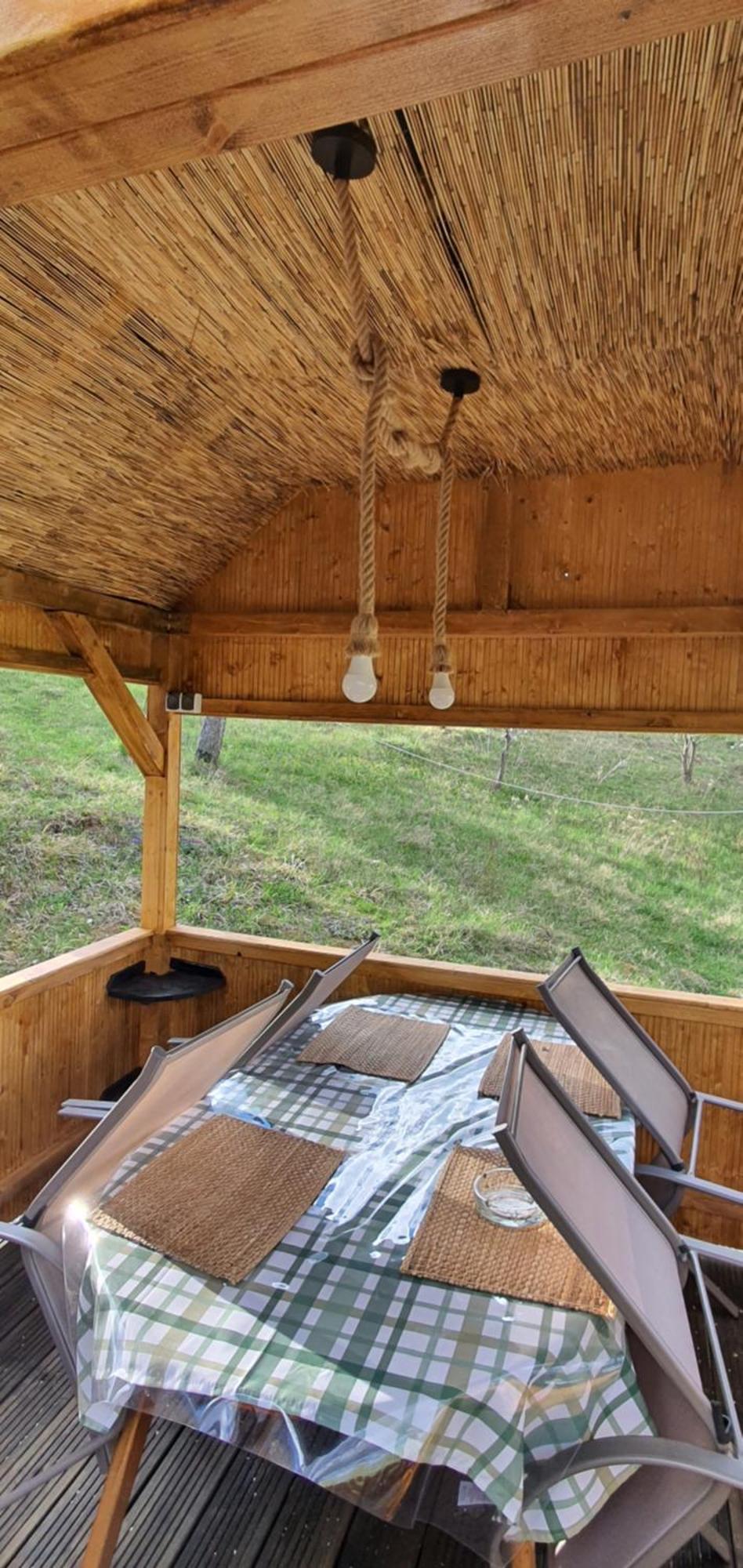 Cabana din livada Pucioasa Esterno foto